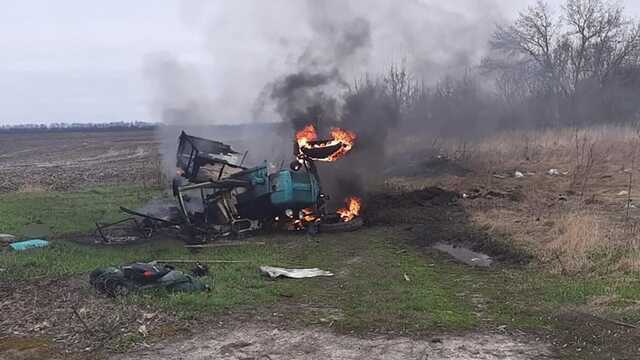 На Черниговщине трактор подорвался на противотанковой мине, водитель погиб