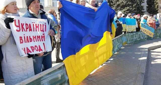 Оккупанты массово "арестовывают" людей на митингах в Херсоне, – депутат облсовета