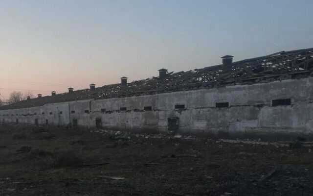 На Днепропетровщине оккупанты ударили ракетами по птицефабрике