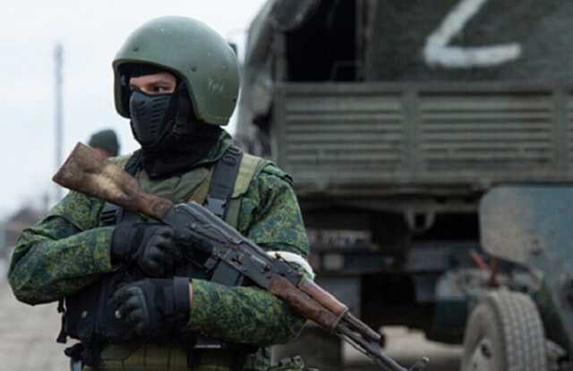 Засыпали прямо в окопе: россияне оставили тела своих подельников