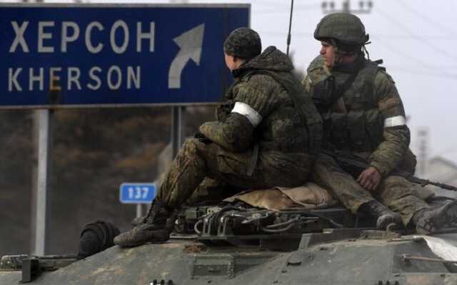 В Херсоне оккупанты призывают местных к коллаборации