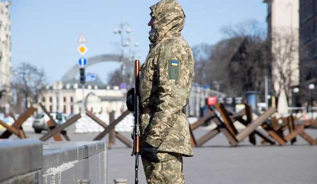 Киев наращивает подготовку к обороне города, - глава военной администрации