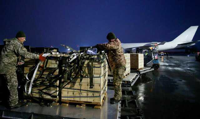 Касьянов: помощи Украине от Запада явно недостаточно