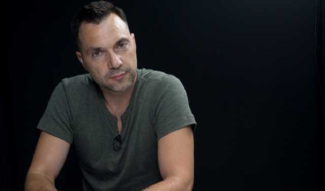 Арестович объяснил, в каком случае НАТО может вмешаться в войну в Украине