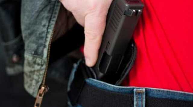 В ряды киевской теробороны затесался настырный рэкетир