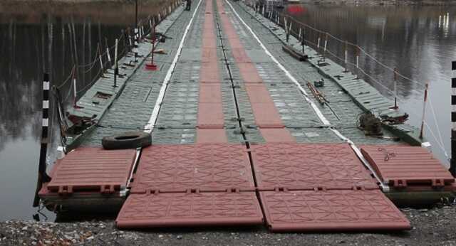 СМИ сообщили о строительстве оккупантами понтонного моста через Днепр в селе Корсунка