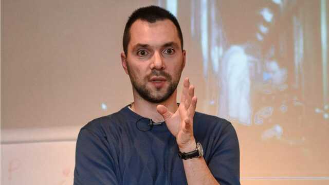 Битва за Донбасс определит ее судьбу: Арестович о третьей фазе войны