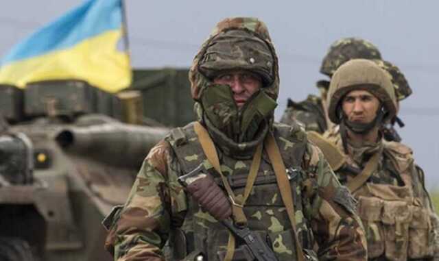 Зеленский предложил продлить военное положение в Украине