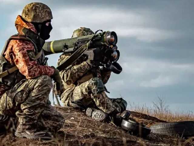 Враг пытался наступать в районе Изюма, основные силы брошены на Мариуполь – Генштаб