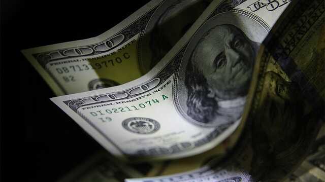 Доллары закончились: россиянам пообещали низкий курс, но в обменниках их ждал неприятный сюрприз