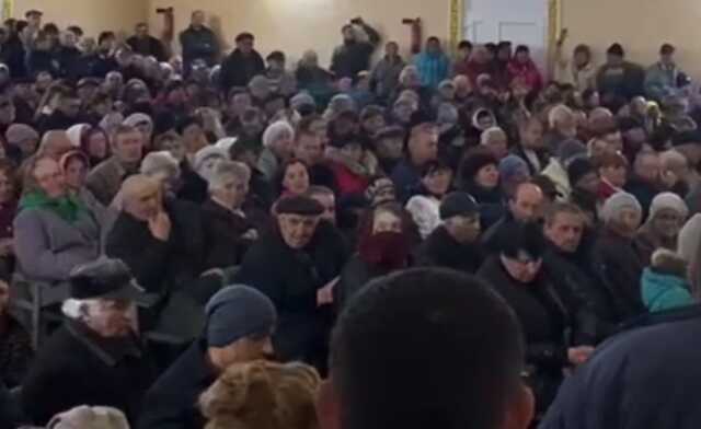 Российские оккупанты на востоке Запорожской области сняли ролик о "голосовании за ДНР"