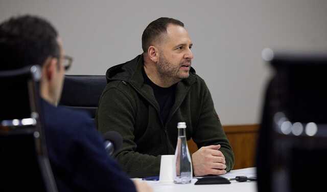 С такой поддержкой мы победим, – Ермак ждет тяжелое вооружение и мощные санкции