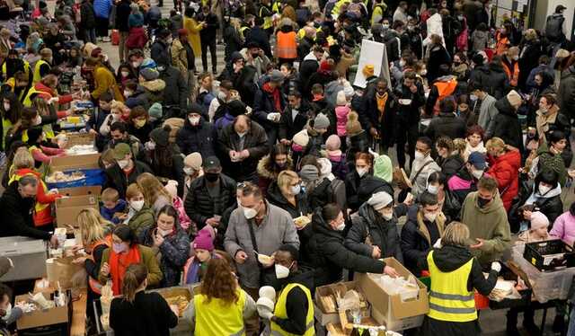 Беженцы из Украины смогут остаться в Европе надолго - МВФ