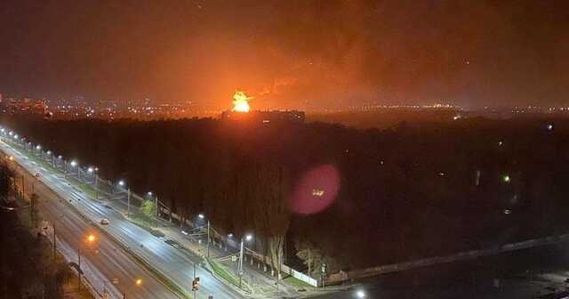 У російському Брянську після вибухів горить одразу дві нафтобази