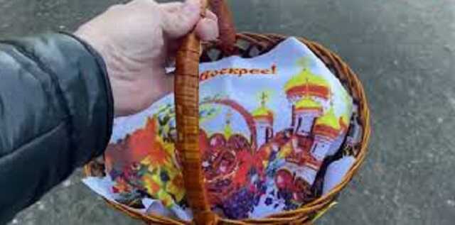 В Мелитополе в некоторых церквях Пасхальную службу начали с гимна РФ