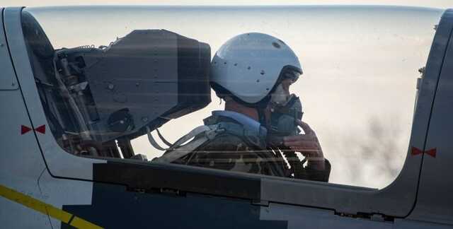 Разведчики освободили из плена украинского летчика Романа Василюка