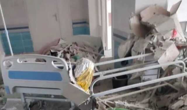 "Хотели добить раненых": оккупанты обстреляли больницу в Северодонецке, погибла женщина