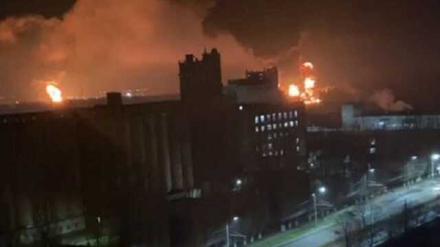 «Хлопки» на границе: как россияне списали ворованный бензин