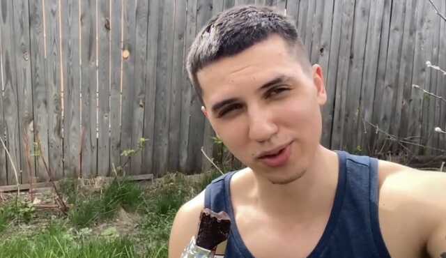 Украинский блогер-каннибал заявил, что съел мясо с обгоревшей кости русского солдата