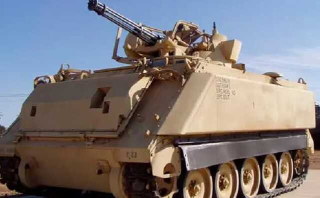 Пентагон отправляет бронетранспортеры М113 в Украину