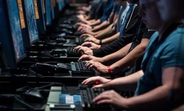 Россия запустила новую "фабрику троллей" для распространения дезинформации о войне в Украине