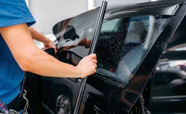 Польша запретила въезд автомобилям с тонированными окнами