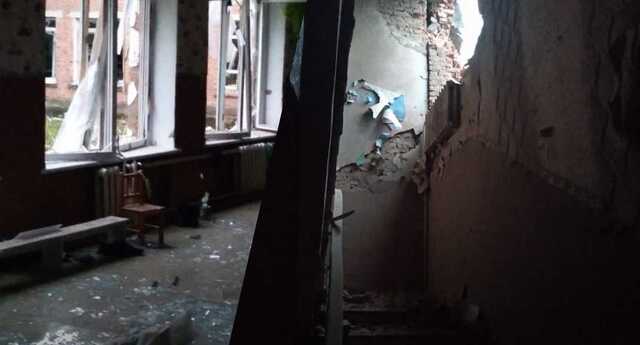 Оккупанты ночью ударили по школе на Сумщине