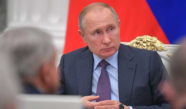 Путин хочет сделать свою "Википедию": той, что есть, якобы невозможно пользоваться