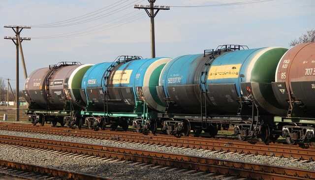 Некуда девать топливо: белорусские НПЗ на грани остановки