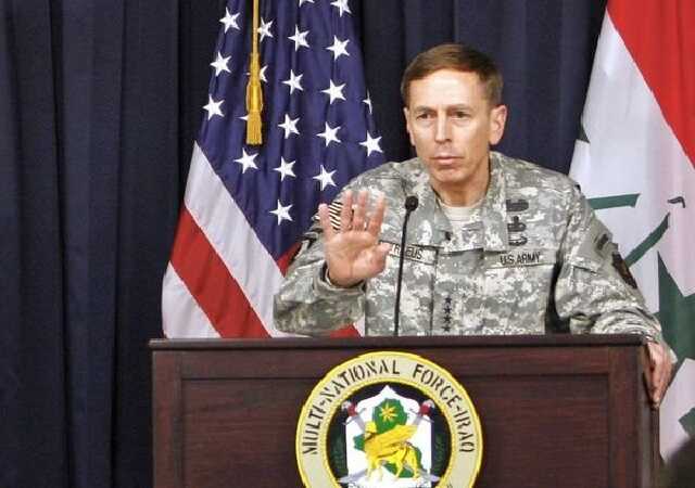 Екс-директор ЦРУ: російська армія показала всі військові недоліки, які лише можна уявити