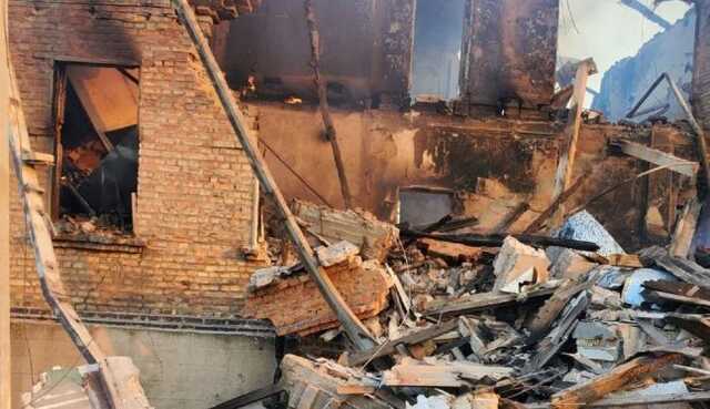 Авиаудар РФ по школе в Белогоровке: пожар ликвидирован, обнаружены тела 2 погибших