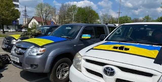 Экс-ведущий Top Gear Джереми Кларксон передал Украине три внедорожника