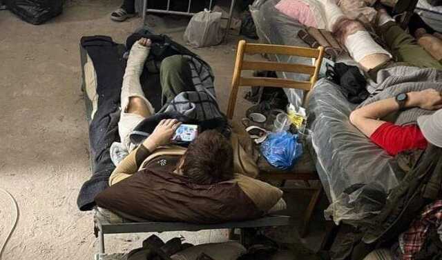 Защитникам "Азовстали" удалось восстановить связь с полевым госпиталем