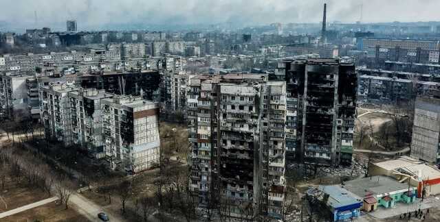 "Ждут шанса на спасение": в эвакуации из Мариуполя нуждаются 100 тысяч человек