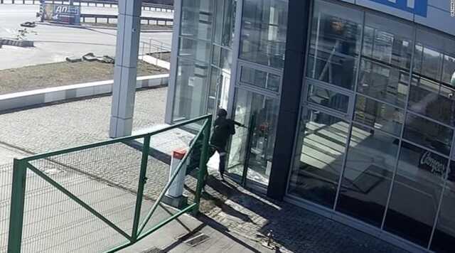 Хладнокровный расстрел: CNN показало видео убийства ВС РФ гражданских под Киевом