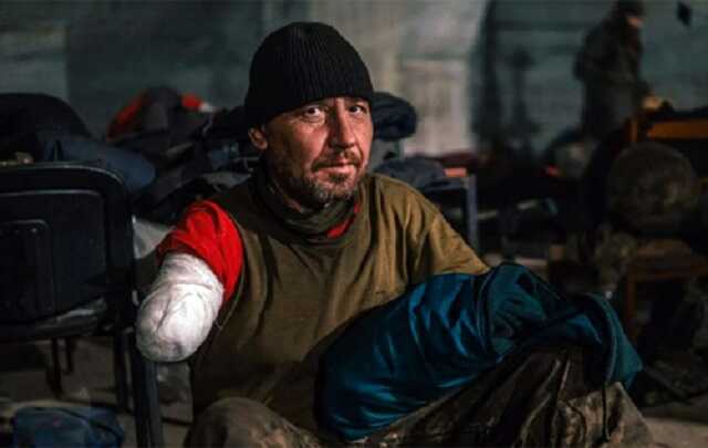 Тривають складні переговори щодо наступного етапу евакуації з "Азовсталі", – Зеленський