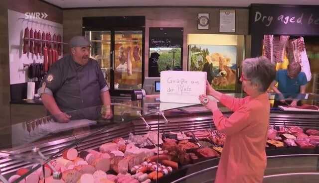 Немецкий мясник отправил подарок послу Украины, который назвал Шольца «обиженной колбасой»