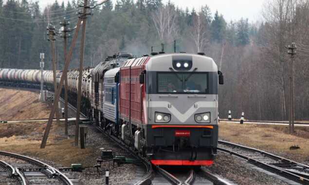 Латвія заборонила транзит білоруських військових вантажів до своїх портів