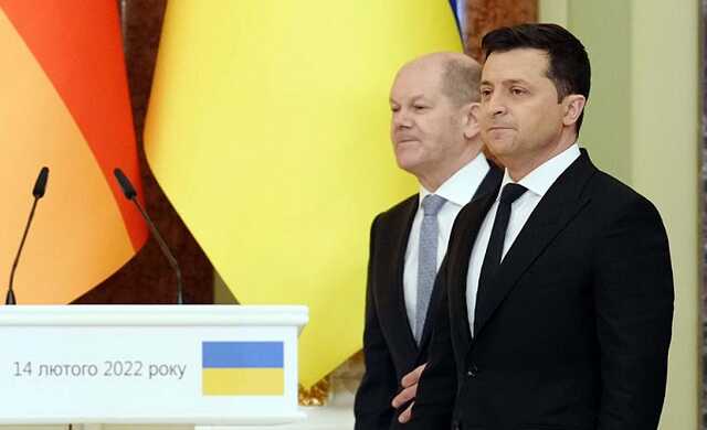 Зеленский поговорил с Шольцом об ужесточении санкций против России