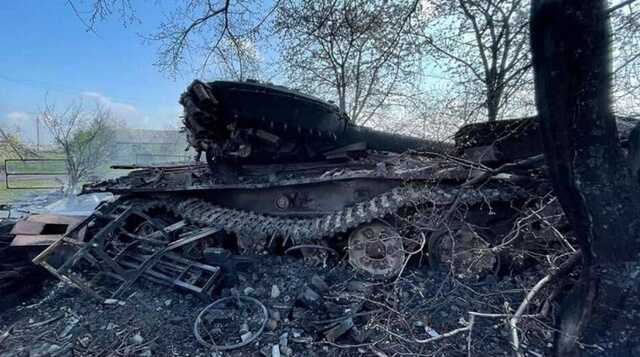 Украинские артиллеристы точным ударом взорвали гаубицу оккупантов