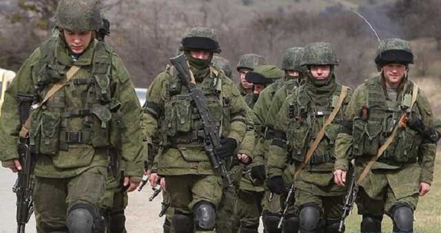 "У психлікарню по блату": в окупованому Донецьку чоловіки намагаються уникнути участі у війні