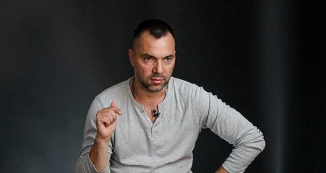 К осени эта война вряд ли закончится, – Арестович