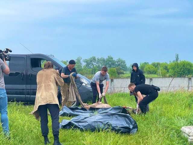 В Бучанском районе нашли тела еще двух убитых оккупантами мирных жителей