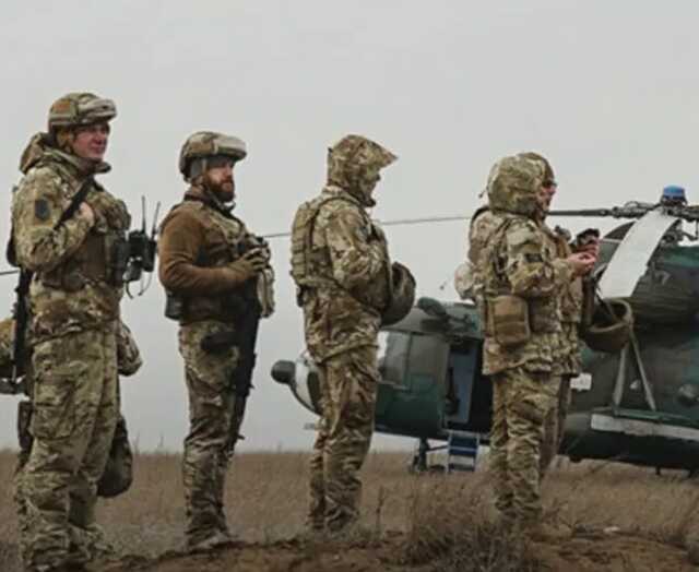 Операция стала первой в истории: Билецкий раскрыл детали авиапрорыва блокады Мариуполя