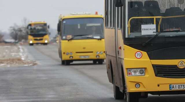 В Луганской области военные РФ обстреляли эвакуационный автобус