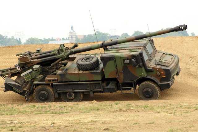 Французская САУ CAESAR уже месяц как уничтожает оккупантов