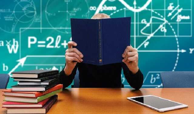 В России заявили о планах создать "уникальную" систему высшего образования вместо Болонской