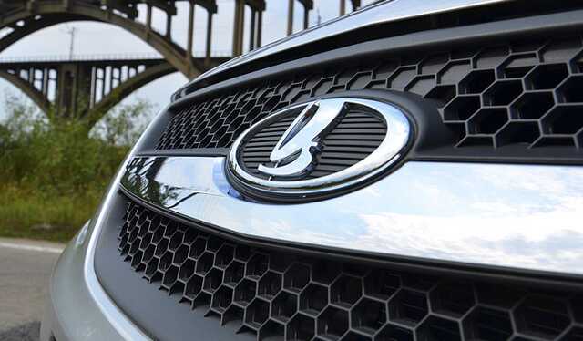 В Сети показали Lada без иностранных комплектующих