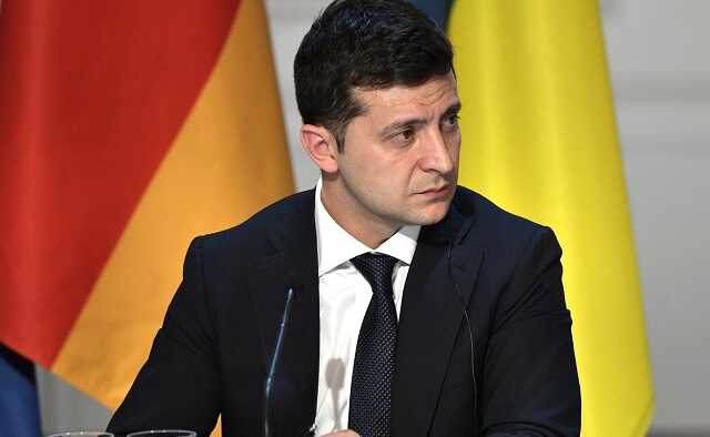 Зеленский резко ответил на предложения Киссинджера отдать России часть Украины