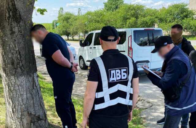 В Хмельницкой области за вымогательство и подкуп задержан рэкетир